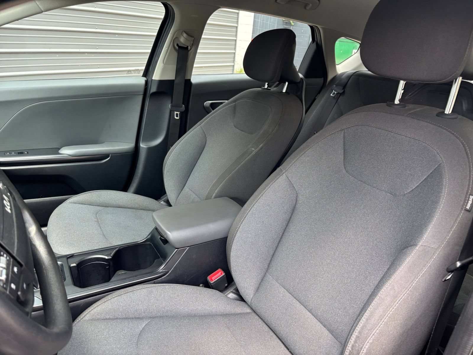 Used 2025 Kia K4 FWD image 23