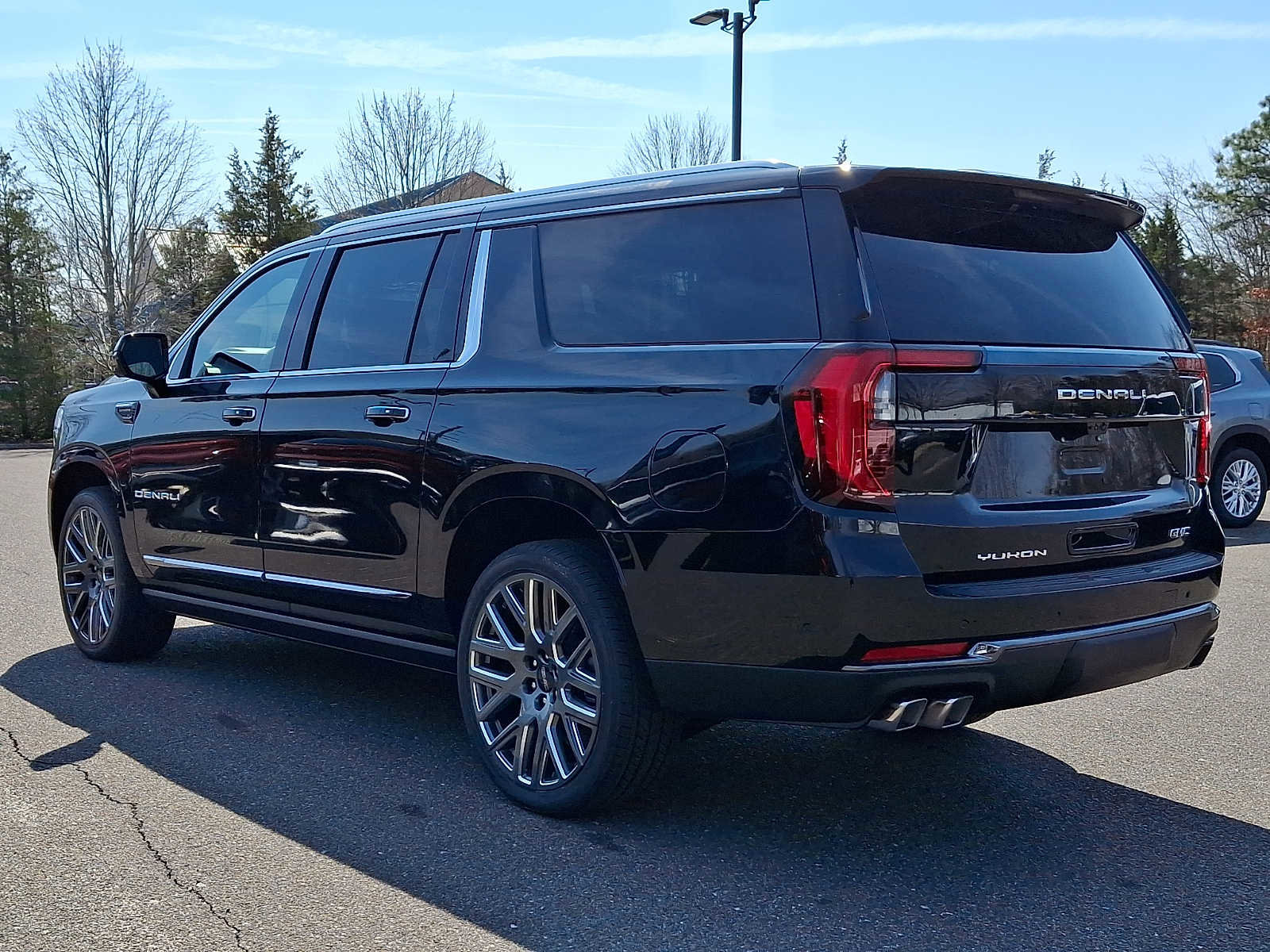 New 2026 GMC Yukon XL Denali Ultimate image 3