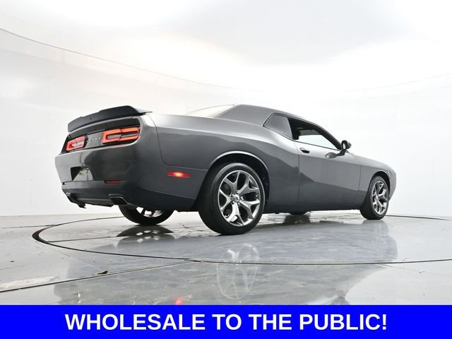 Used 2017 Dodge Challenger SXT RWD image 32