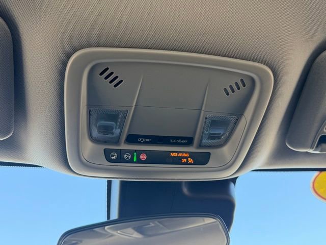 Used 2025 Chevrolet Malibu LT image 35