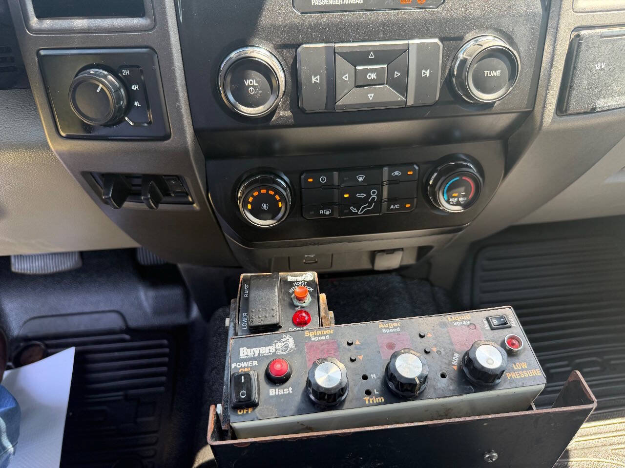 Used 2019 Ford F550 4x4 SuperCab Super Duty image 36