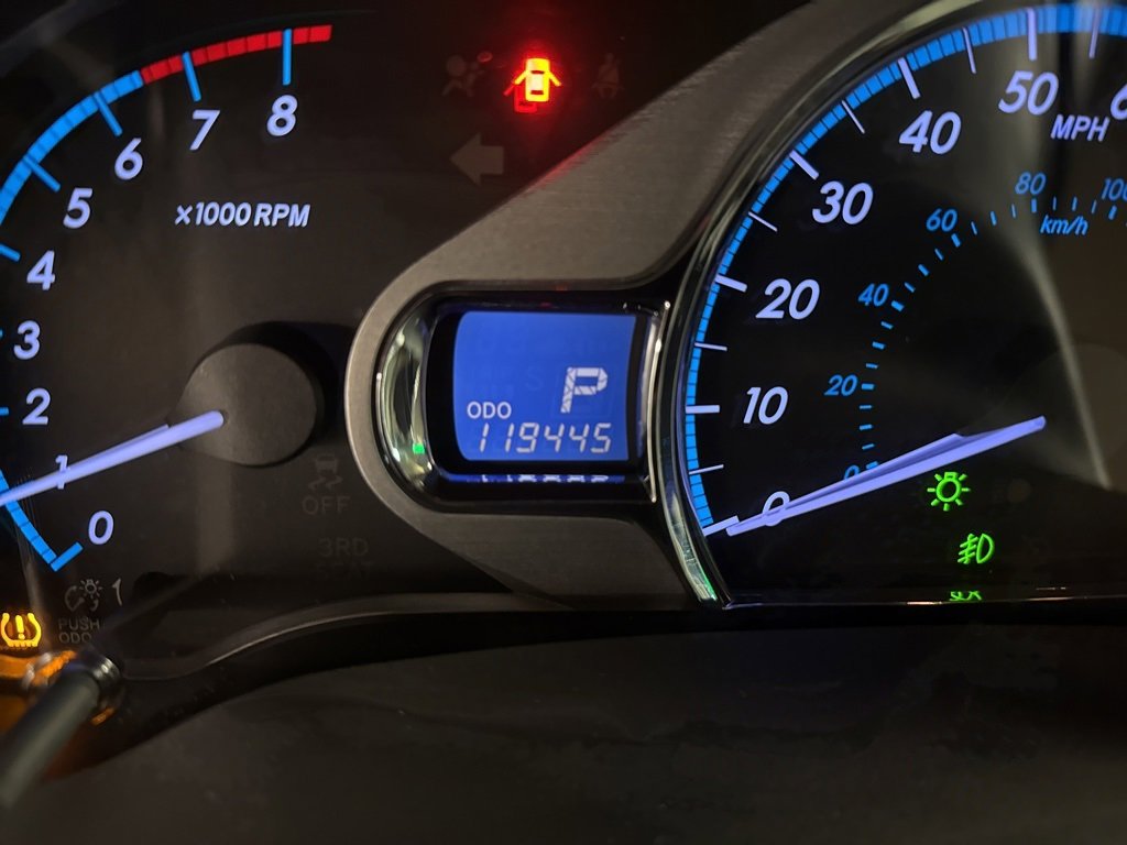 Used 2012 Toyota Sienna XLE image 16