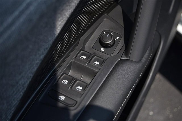 New 2025 Volkswagen Tiguan S image 8