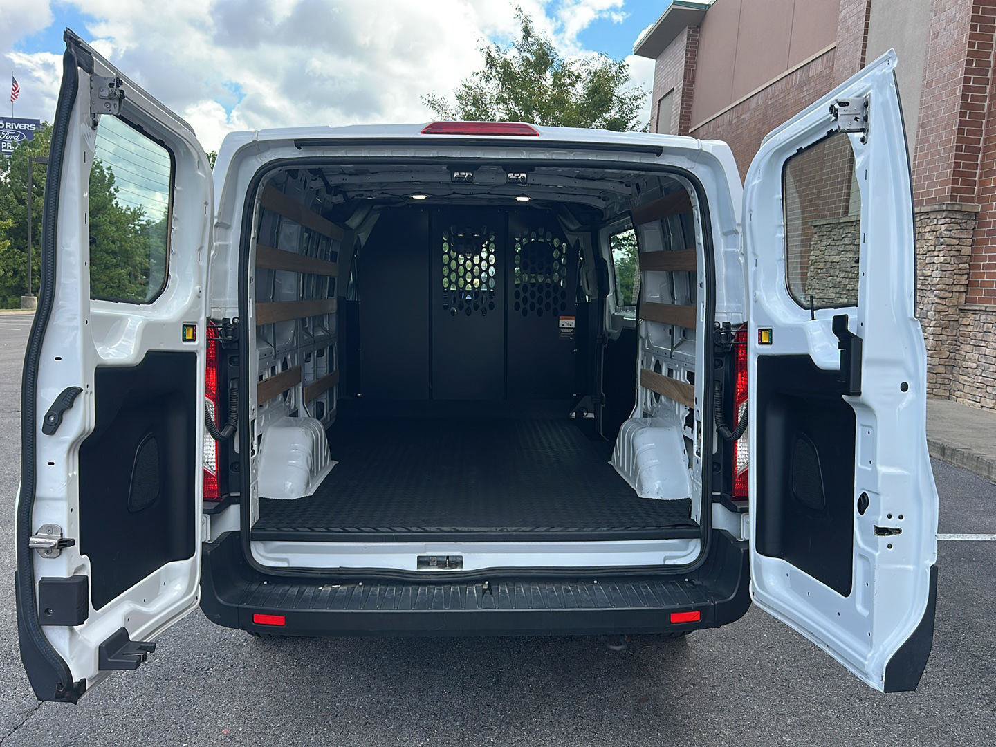 Certified 2025 Ford Transit 250 Low Roof w/ Exterior Upgrade Package RWD image 20
