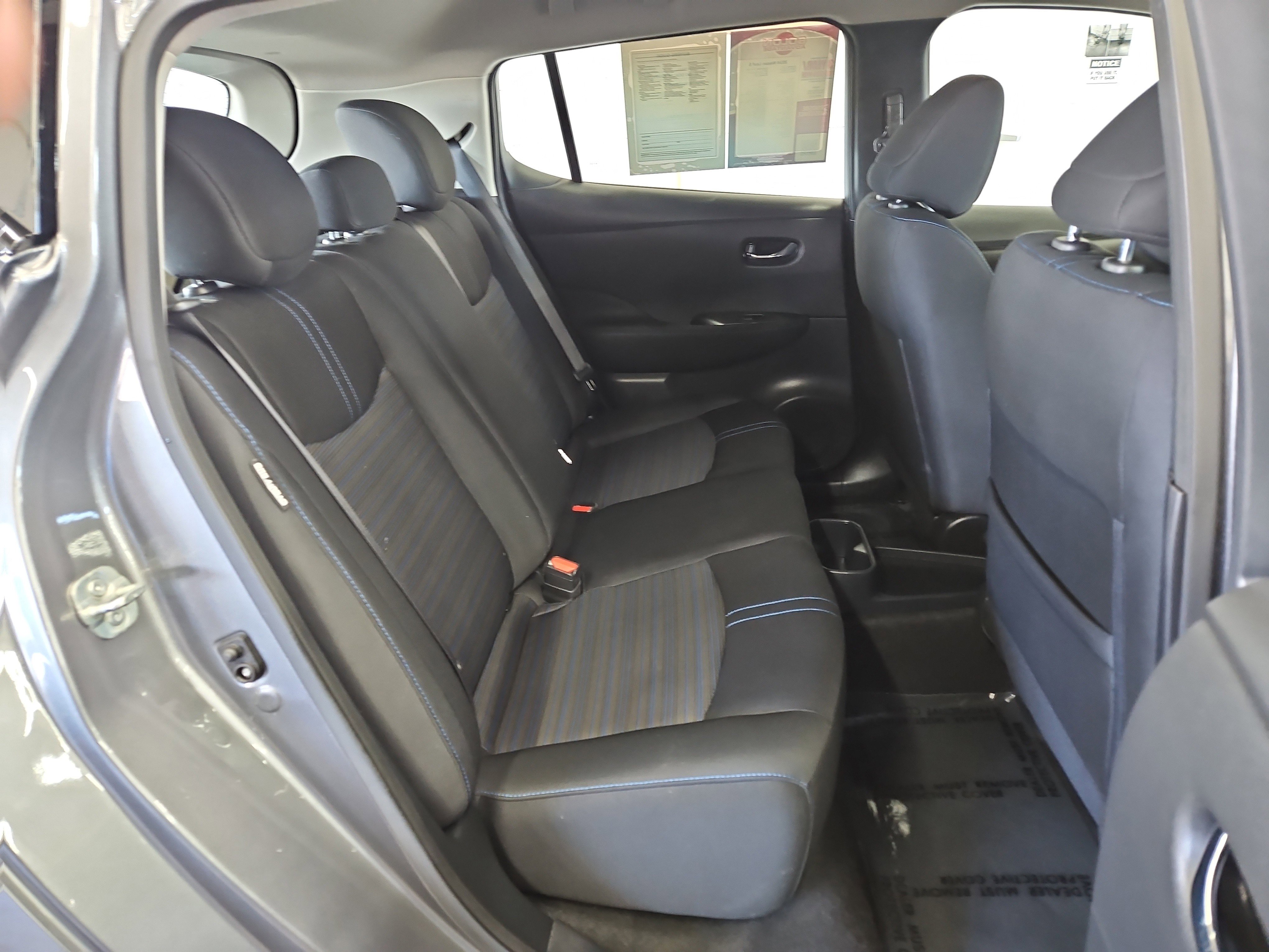 Used 2024 Nissan Leaf S image 10