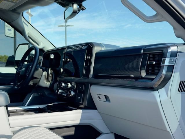Used 2024 Ford F450 Limited AWD/4WD image 19