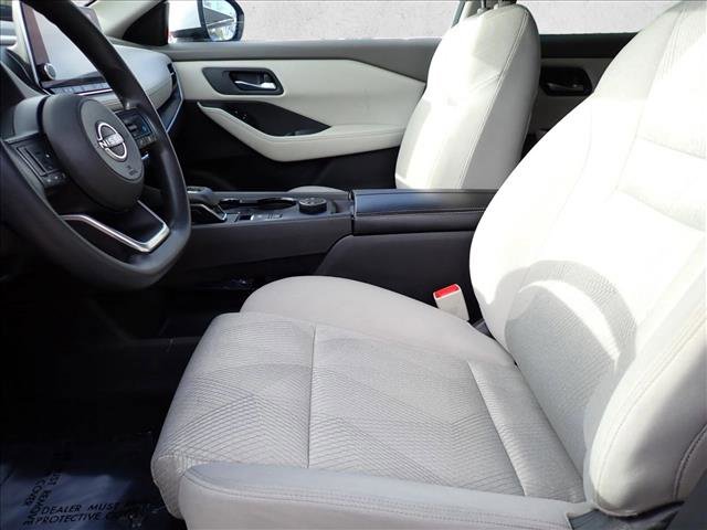 Used 2024 Nissan Rogue SV image 13