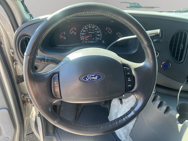 Used 2003 Ford E-150 and Econoline 150 RWD image 12
