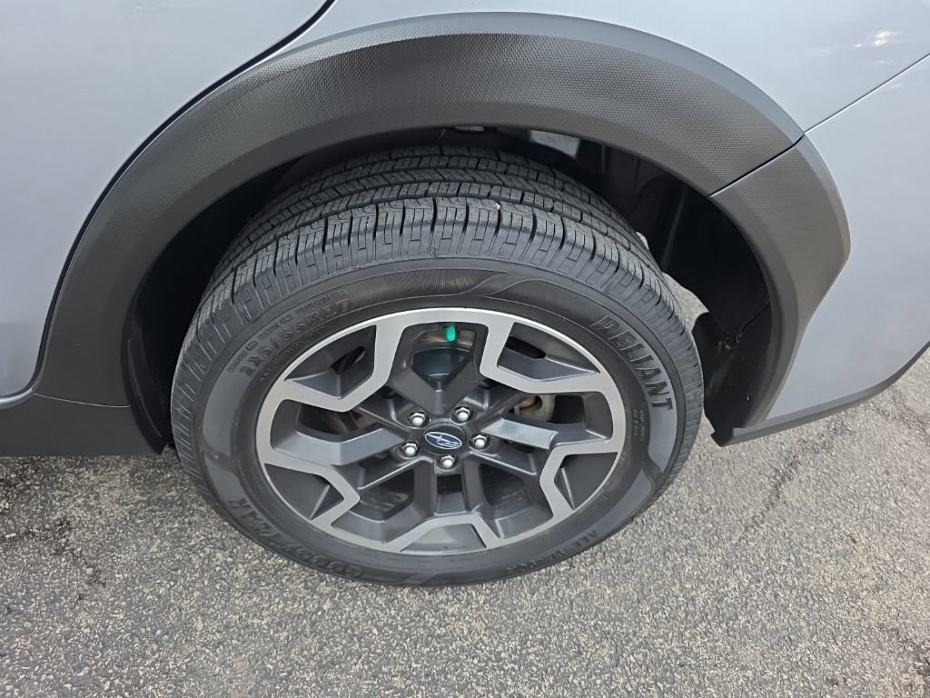 Used 2017 Subaru Crosstrek 2.0i Limited image 14