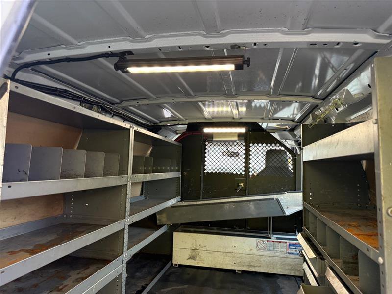 Used 2014 Ford E-150 and Econoline 150 E-150 w/ Power Group image 28