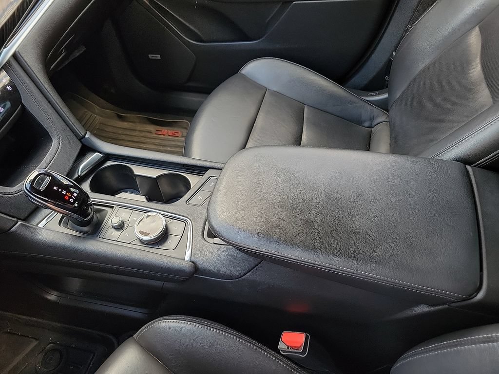 Used 2023 Cadillac XT6 Premium Luxury FWD image 29