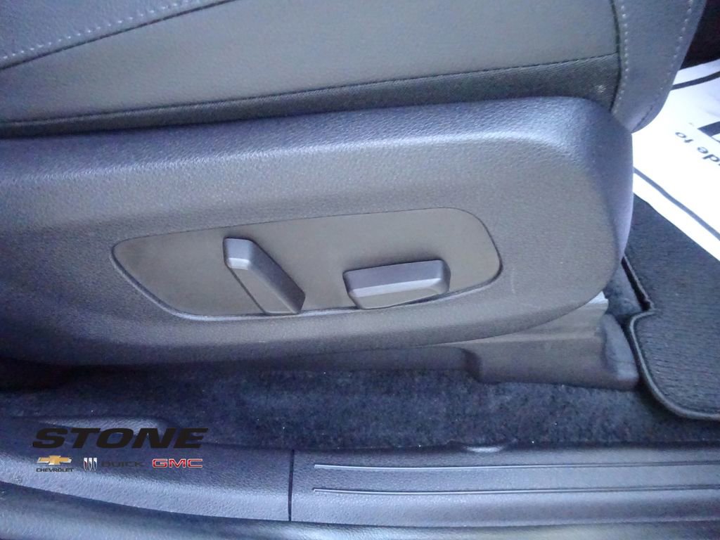 Used 2025 Kia Carnival SX Prestige image 32