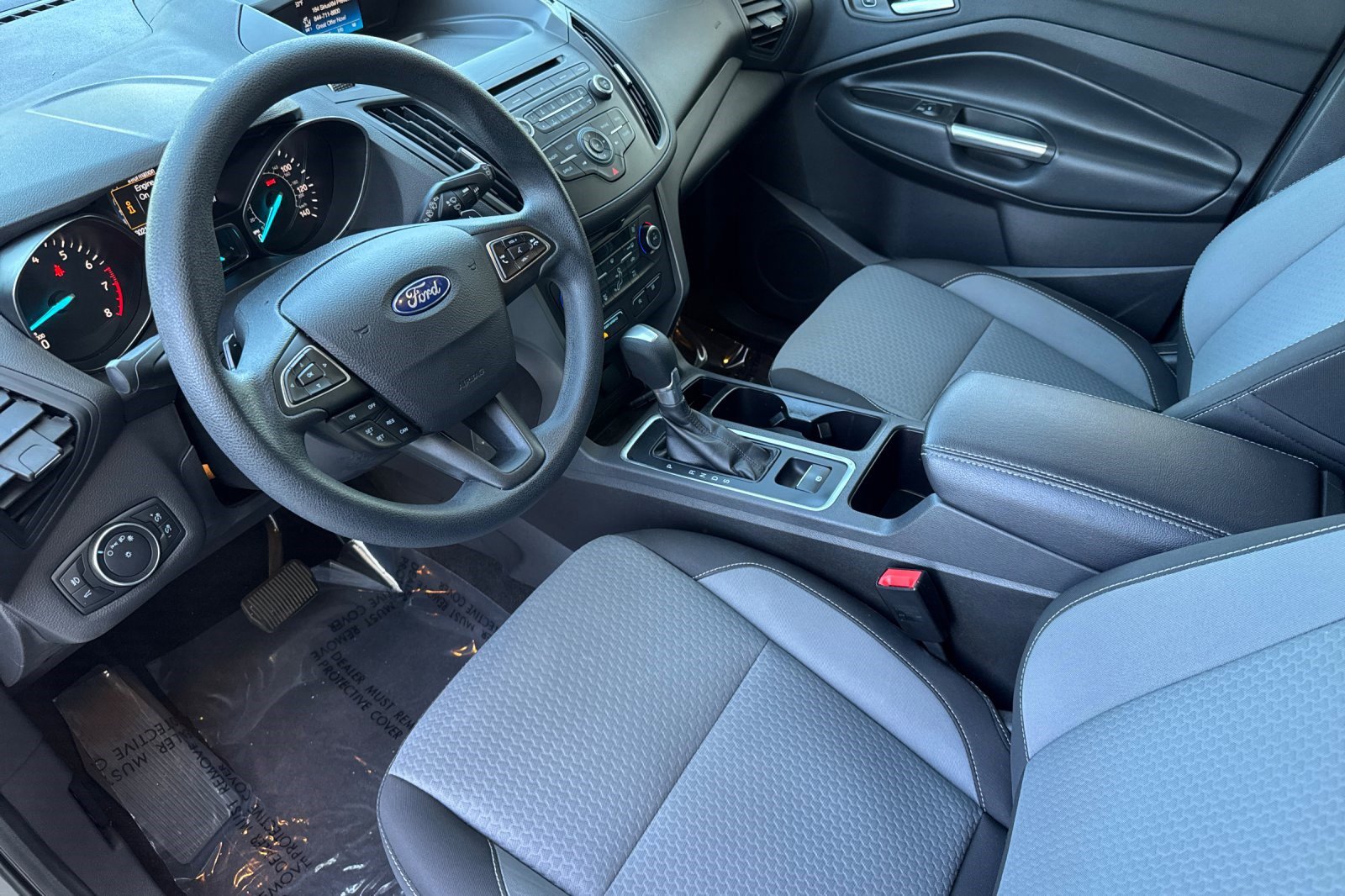 Used 2017 Ford Escape SE image 4
