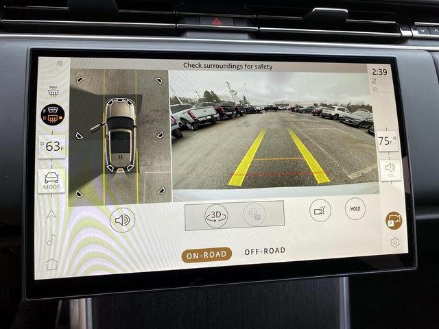 Used 2025 Land Rover Range Rover SE image 13