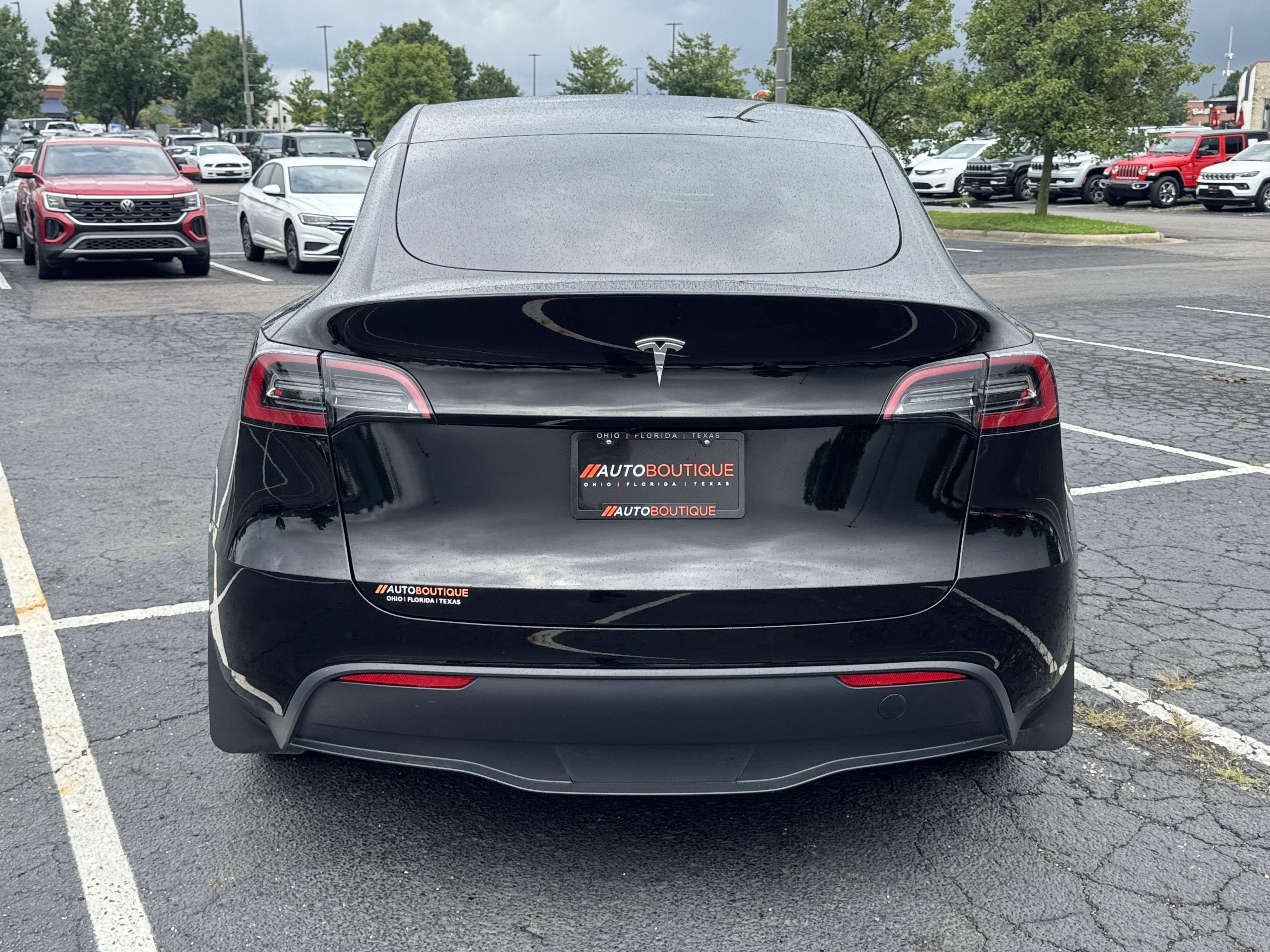 Used 2024 Tesla Model Y 2WD image 14