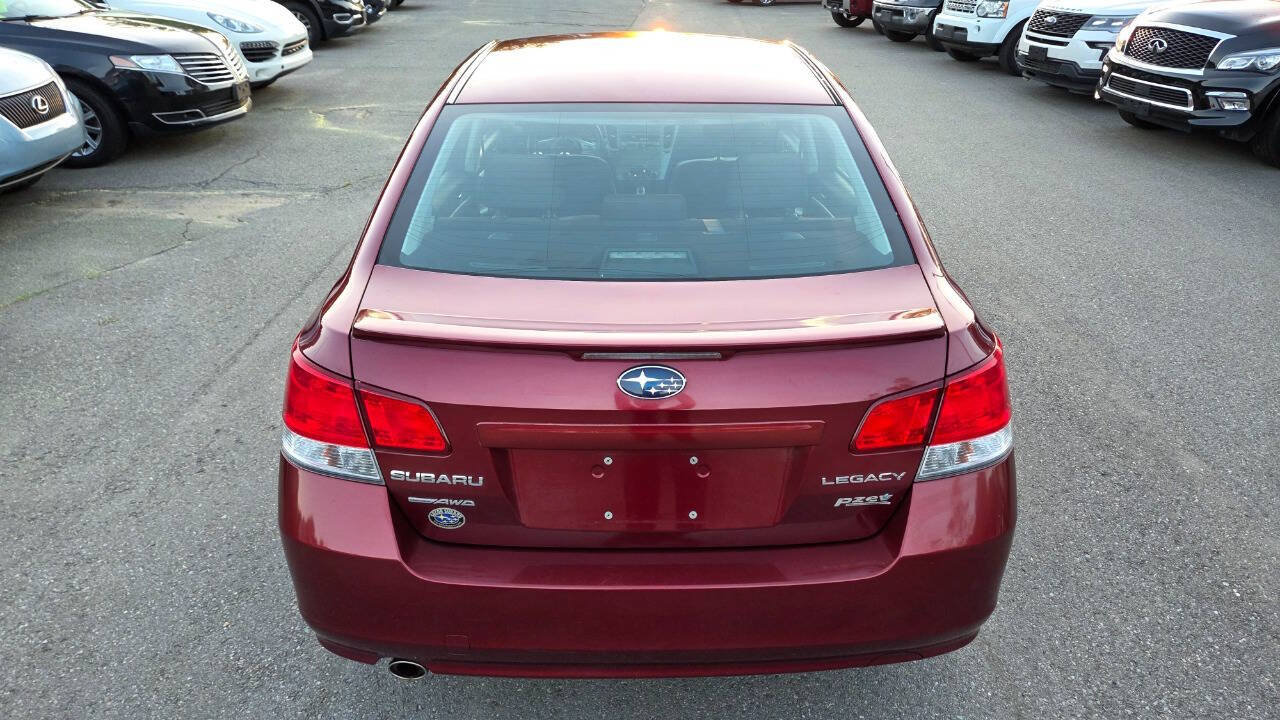 Used 2010 Subaru Legacy 2.5i Premium AWD/4WD image 13