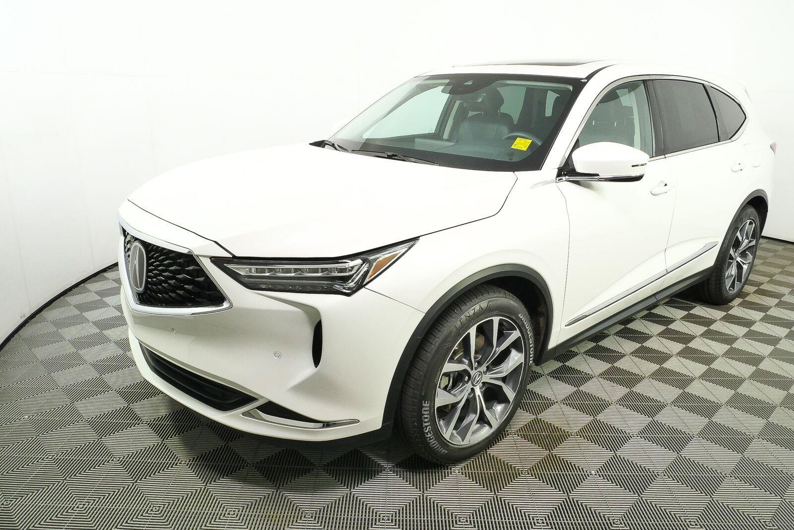Used 2023 Acura MDX w/ Technology Package AWD/4WD image 34