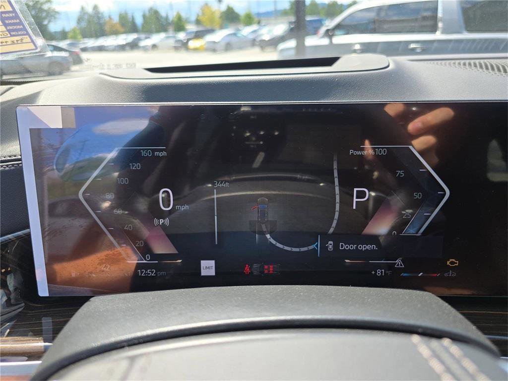 Used 2025 BMW X5 xDrive40i w/ Climate Comfort Package image 35