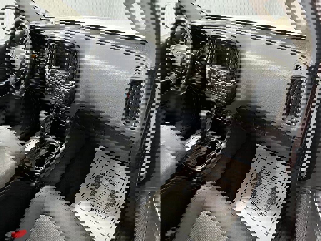 Used 2020 Chevrolet Colorado W/T w/ WT Convenience Package image 3