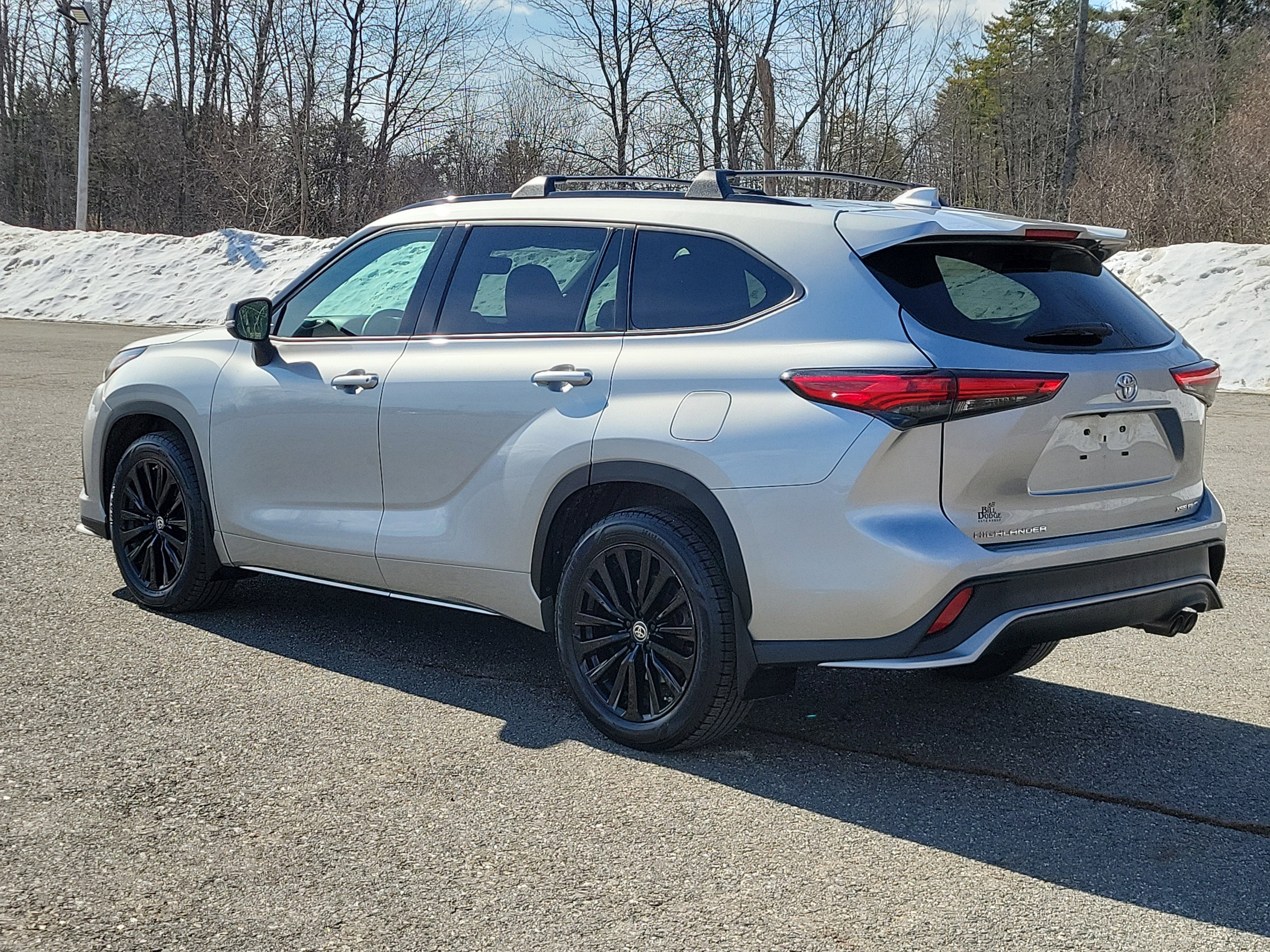 Used 2023 Toyota Highlander XSE image 7