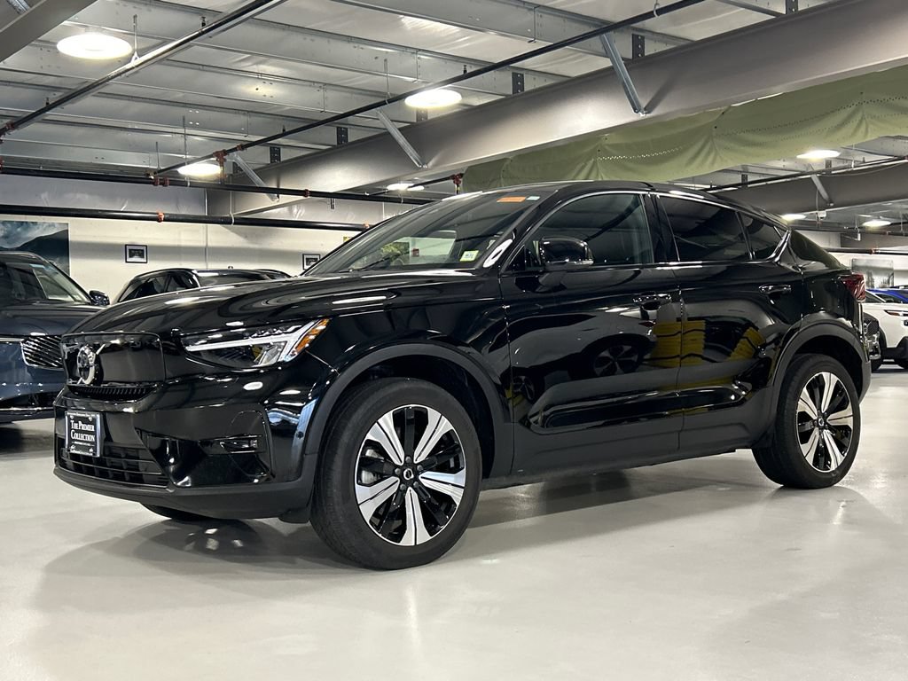 Certified 2023 Volvo C40 P8 Recharge Plus w/ Climate Package AWD/4WD image 5