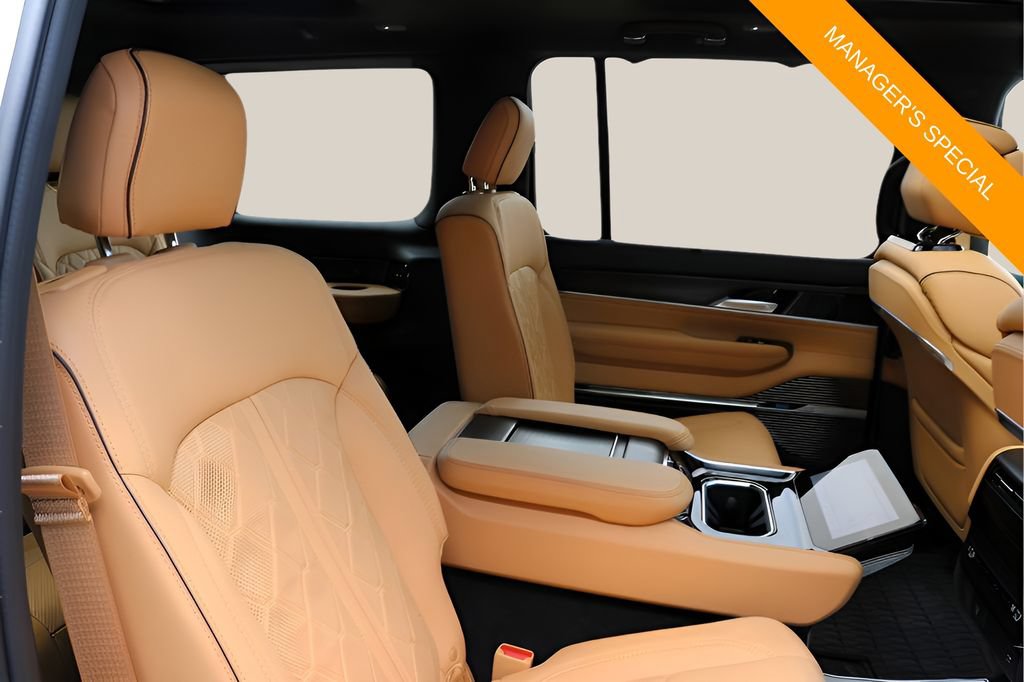 New 2026 Jeep Grand Wagoneer Summit AWD/4WD image 20