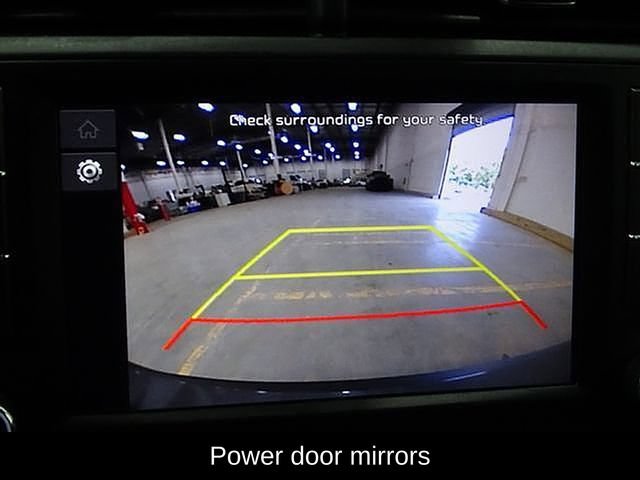 Used 2023 Kia Soul LX w/ Option Group 015 FWD image 8