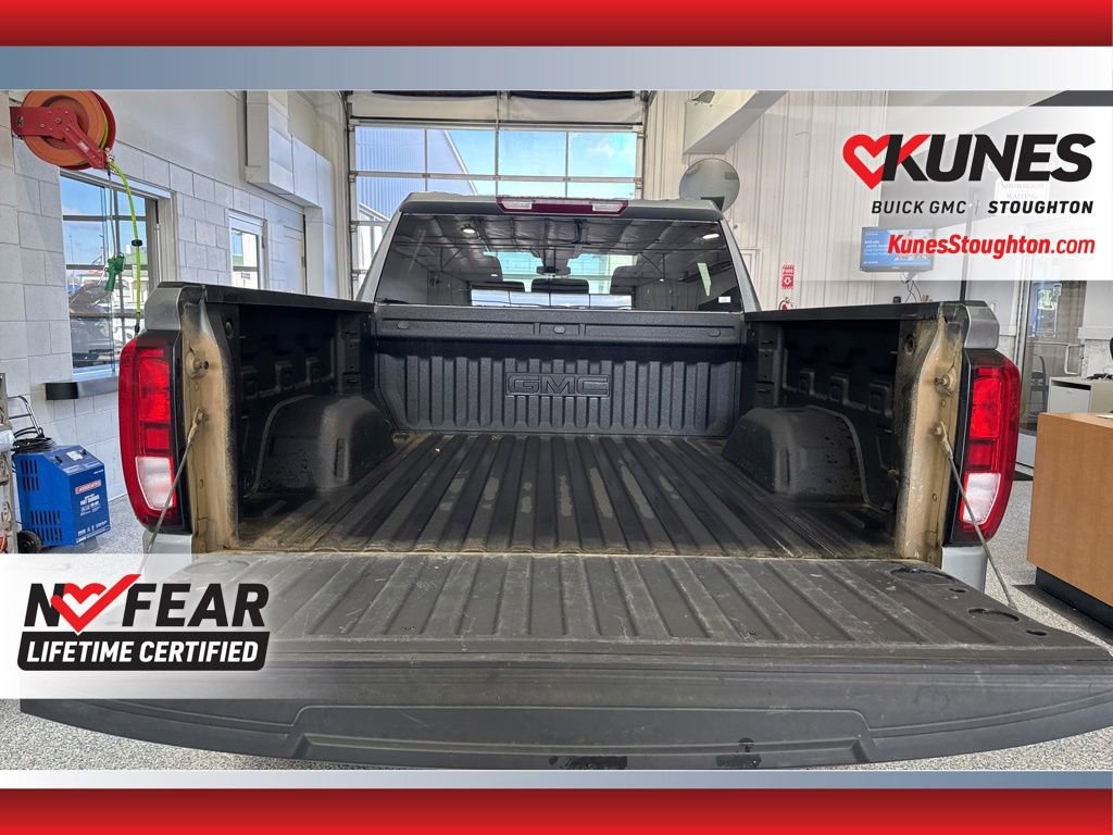 Used 2024 GMC Sierra 1500 Elevation w/ LPO, Elevation Black Package image 16
