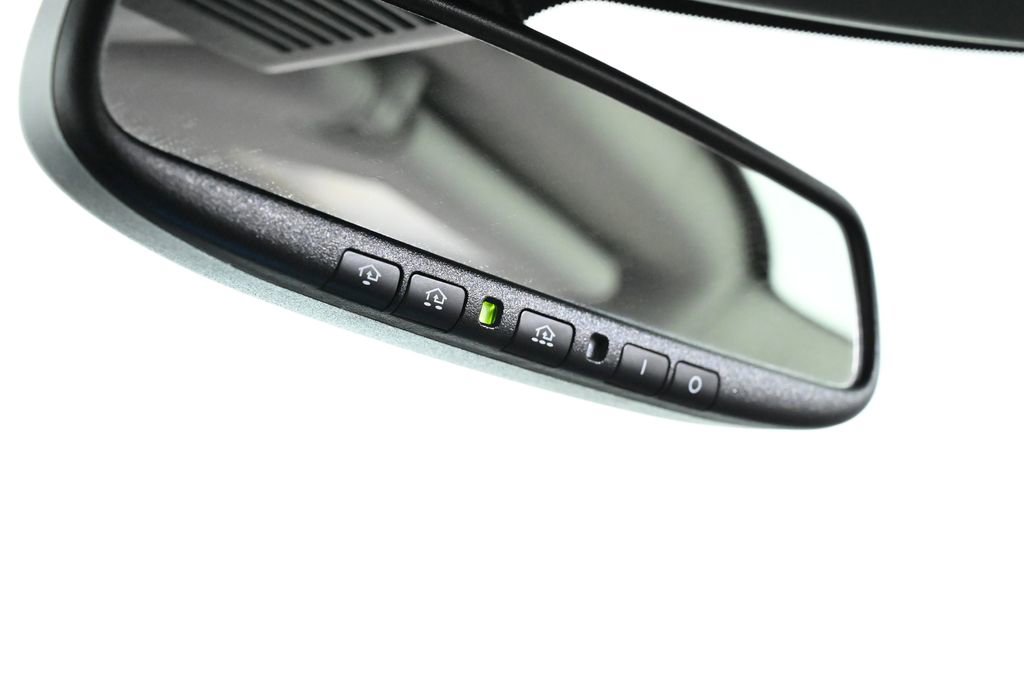 Used 2022 Nissan Pathfinder Platinum w/ Cargo Package image 21