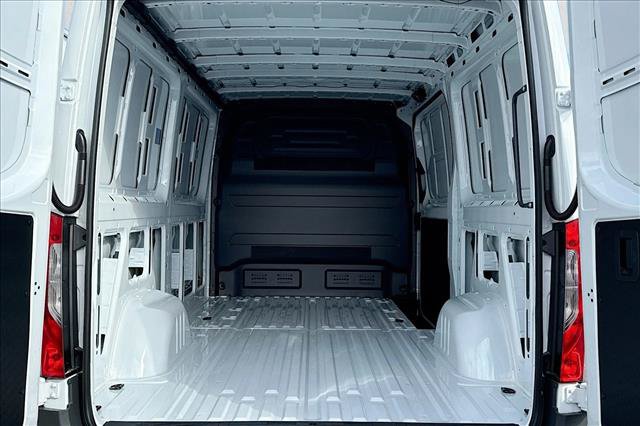 New 2026 Mercedes-Benz Sprinter 2500 image 21