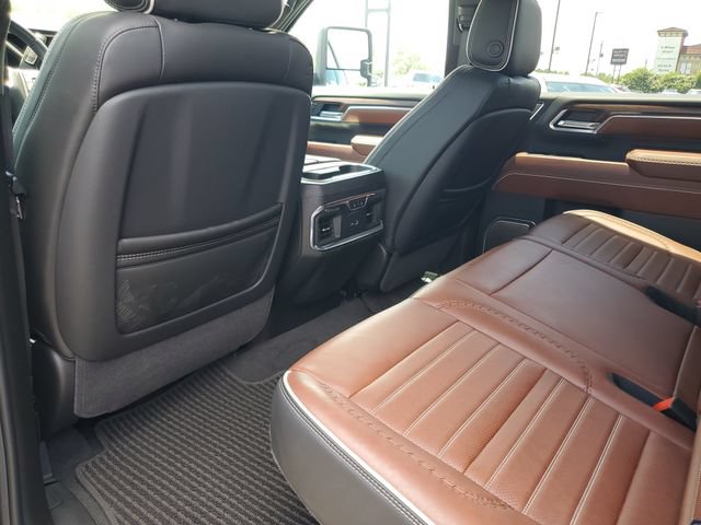 Used 2026 GMC Sierra 3500 Denali Ultimate AWD/4WD image 23