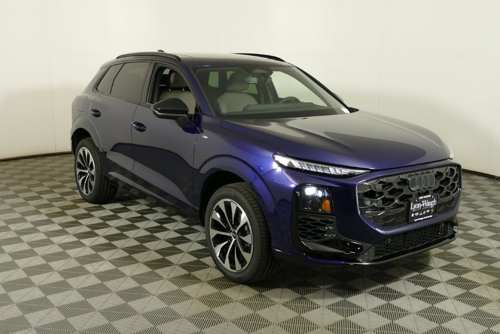 New 2026 Audi Q3 quattro 2.0T AWD/4WD image 1