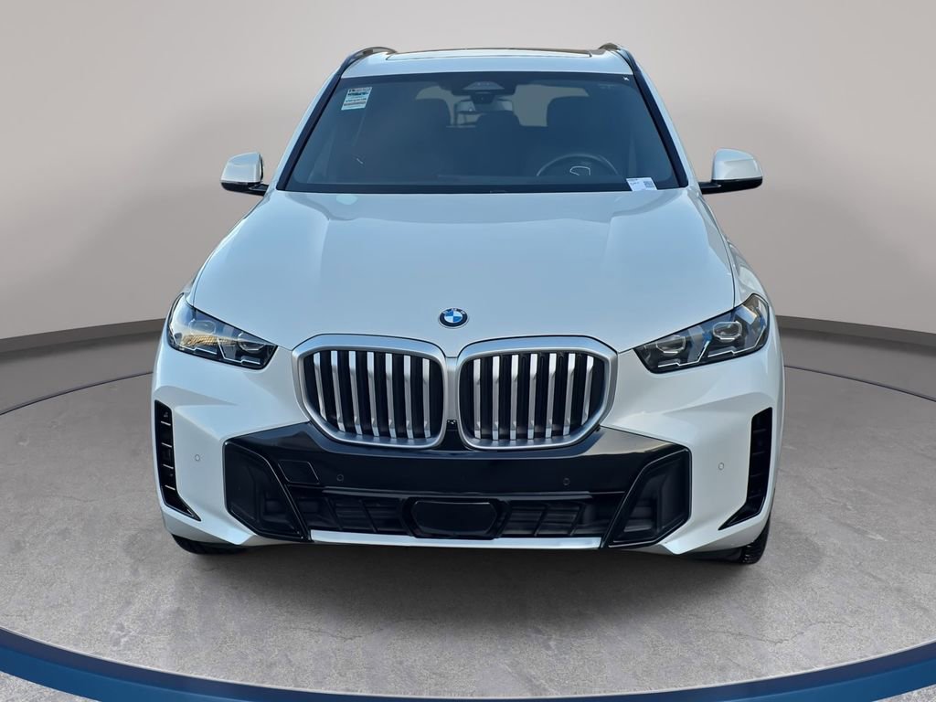 Used 2025 BMW X5 xDrive40i AWD/4WD image 3