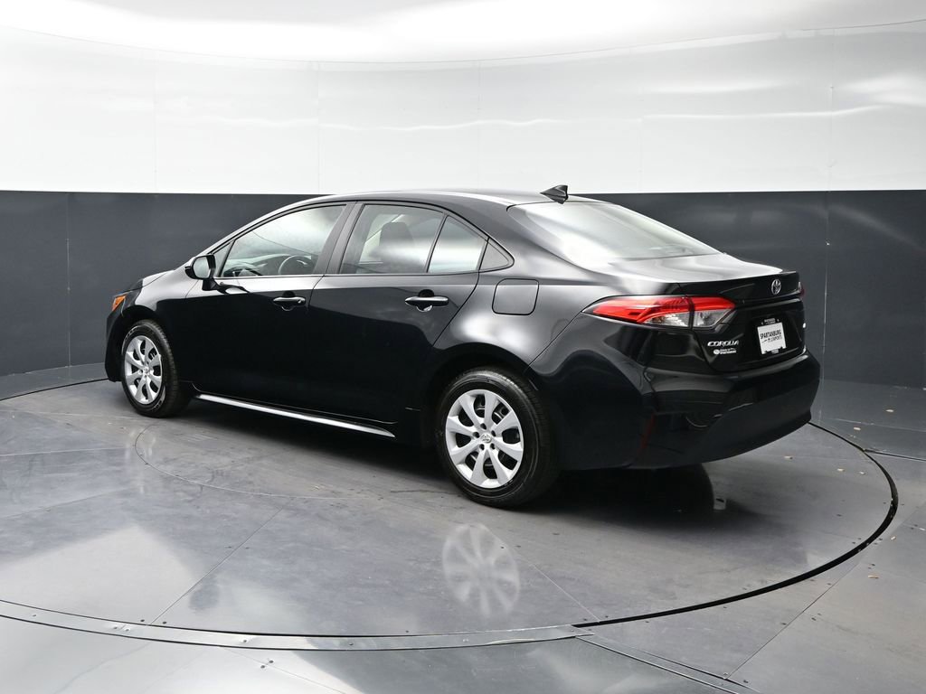 Used 2024 Toyota Corolla LE image 7