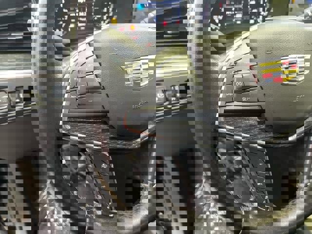 Used 2023 Cadillac XT5 Premium Luxury image 8