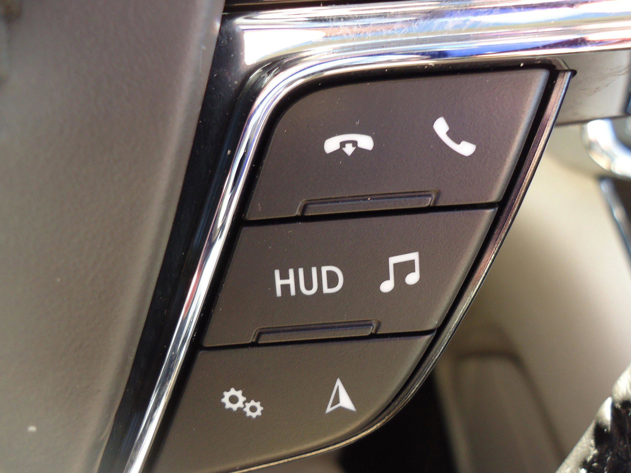 Used 2020 Lincoln Continental Reserve w/ Luxury Package image 23