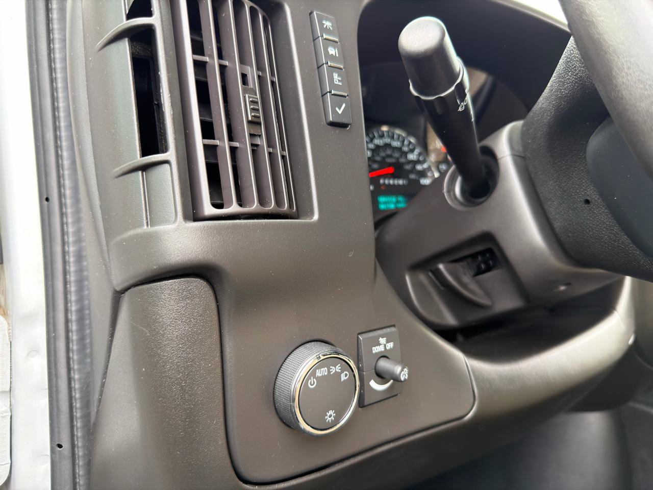 Used 2022 Chevrolet Express 2500 w/ Safety Package RWD image 16