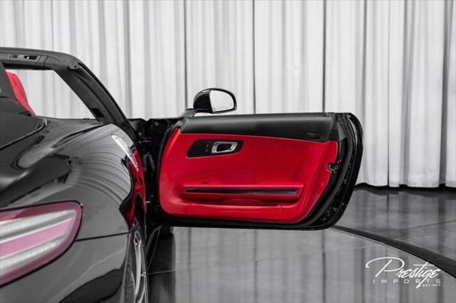 Used 2012 Mercedes-Benz SLS AMG Roadster image 35