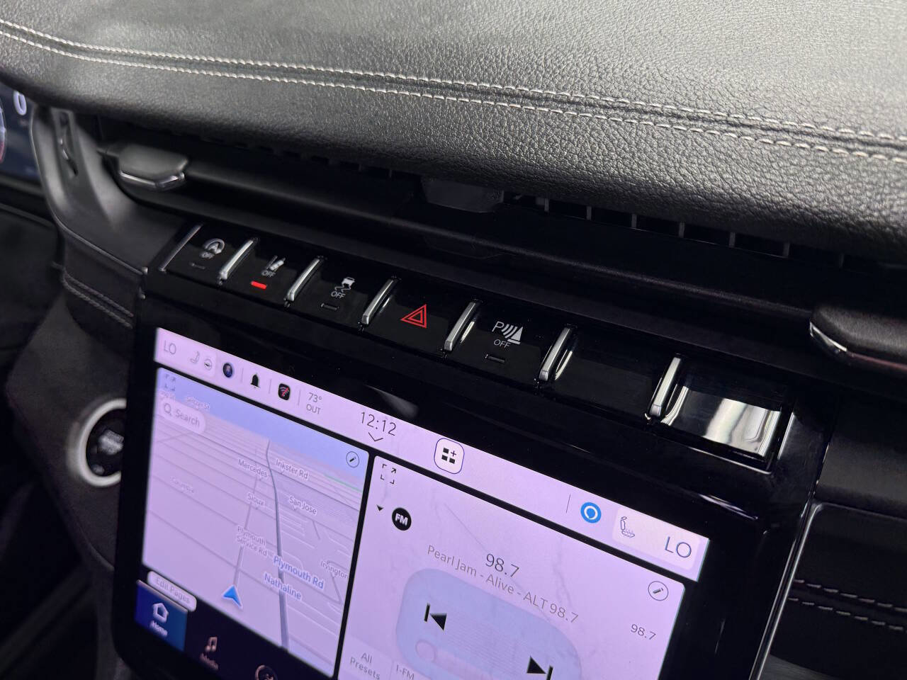 Used 2025 Jeep Grand Cherokee L Limited image 12