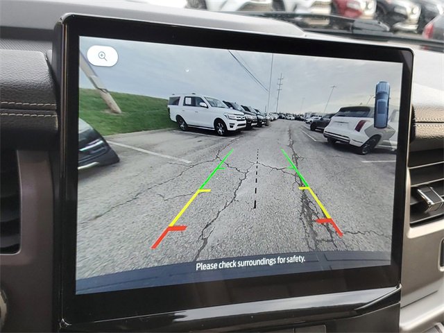 Used 2022 Ford Expedition XLT image 18