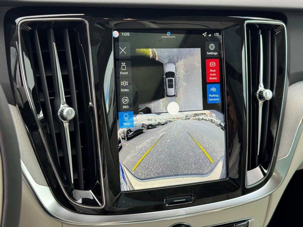 New 2026 Volvo V60 B5 Cross Country Plus w/ Protection Package Premier image 24