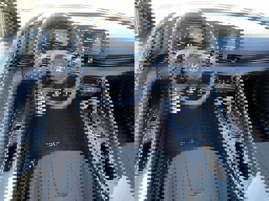 New 2026 Hyundai Elantra Sport image 29