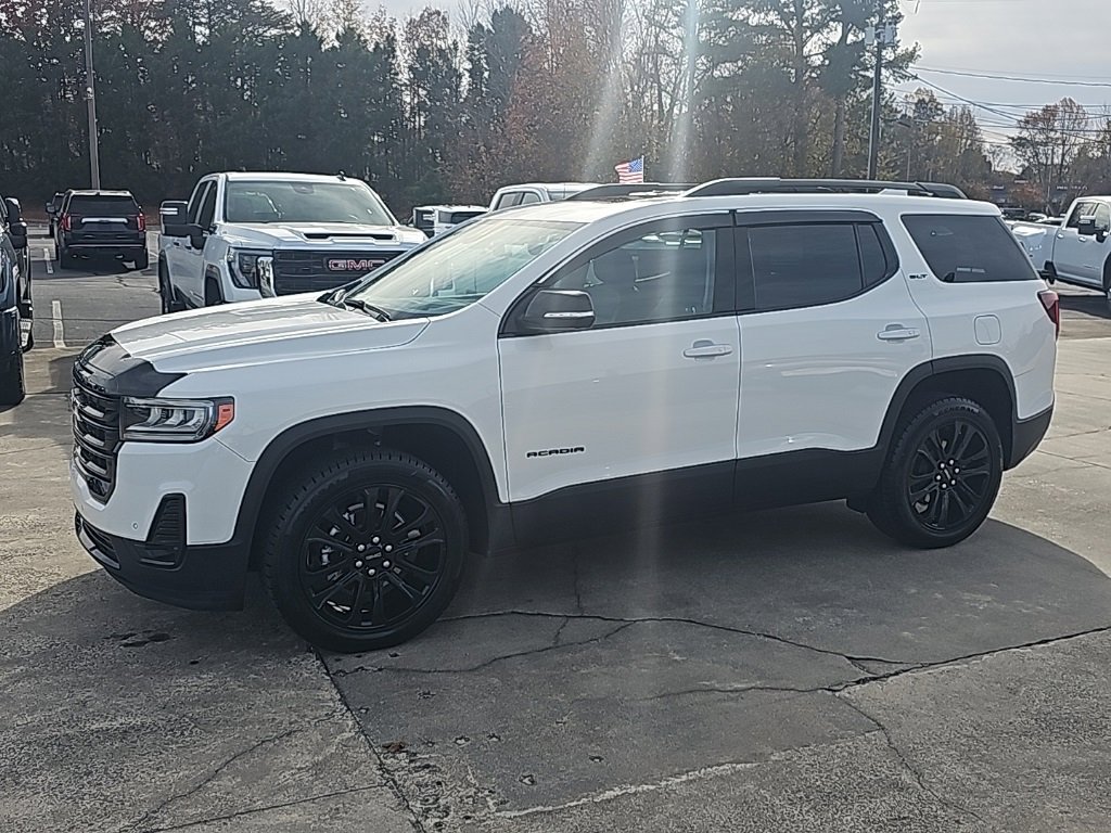 Certified 2022 GMC Acadia SLT w/ Elevation Edition image 4