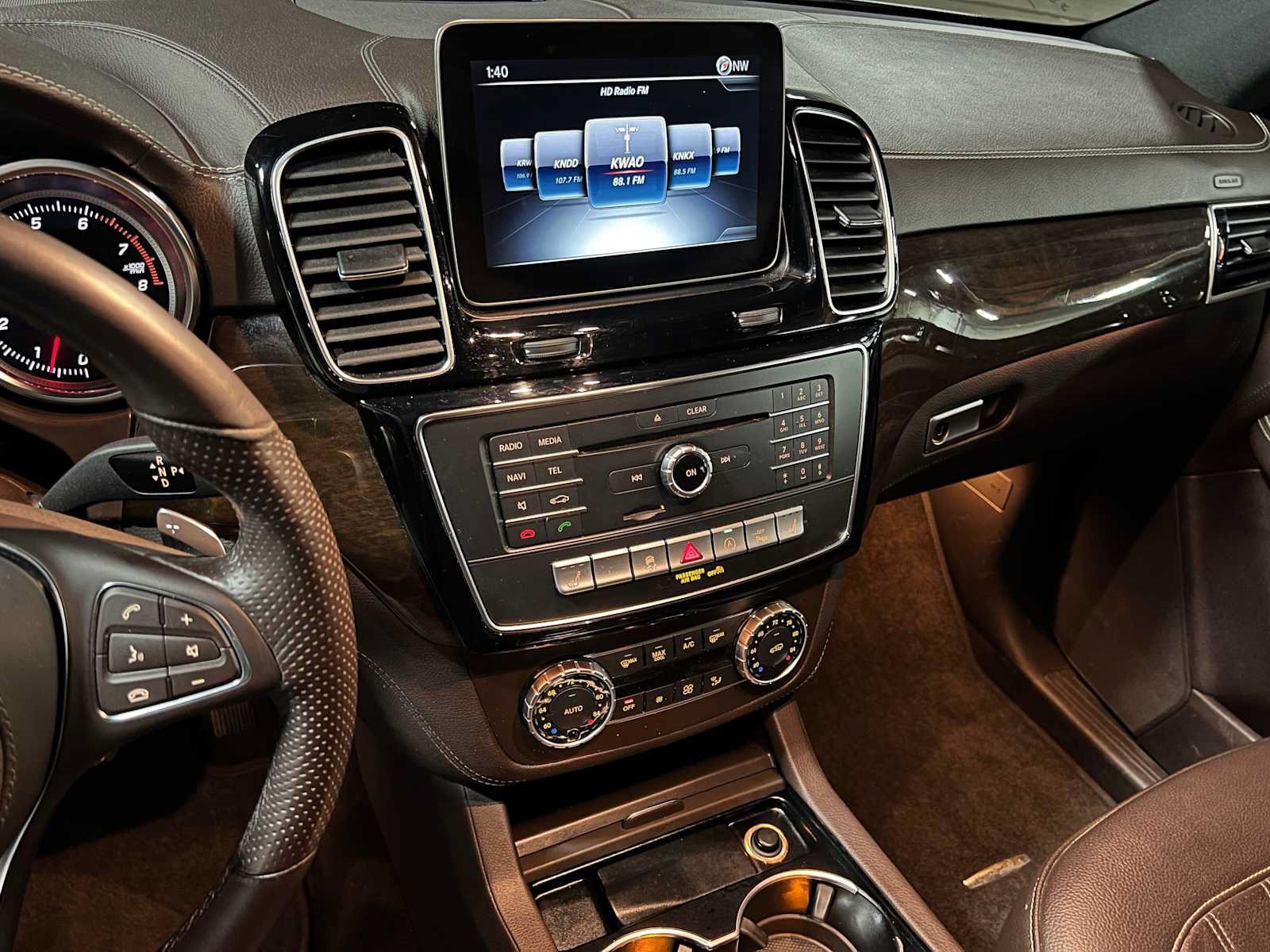 Used 2018 Mercedes-Benz GLS 450 4MATIC image 33