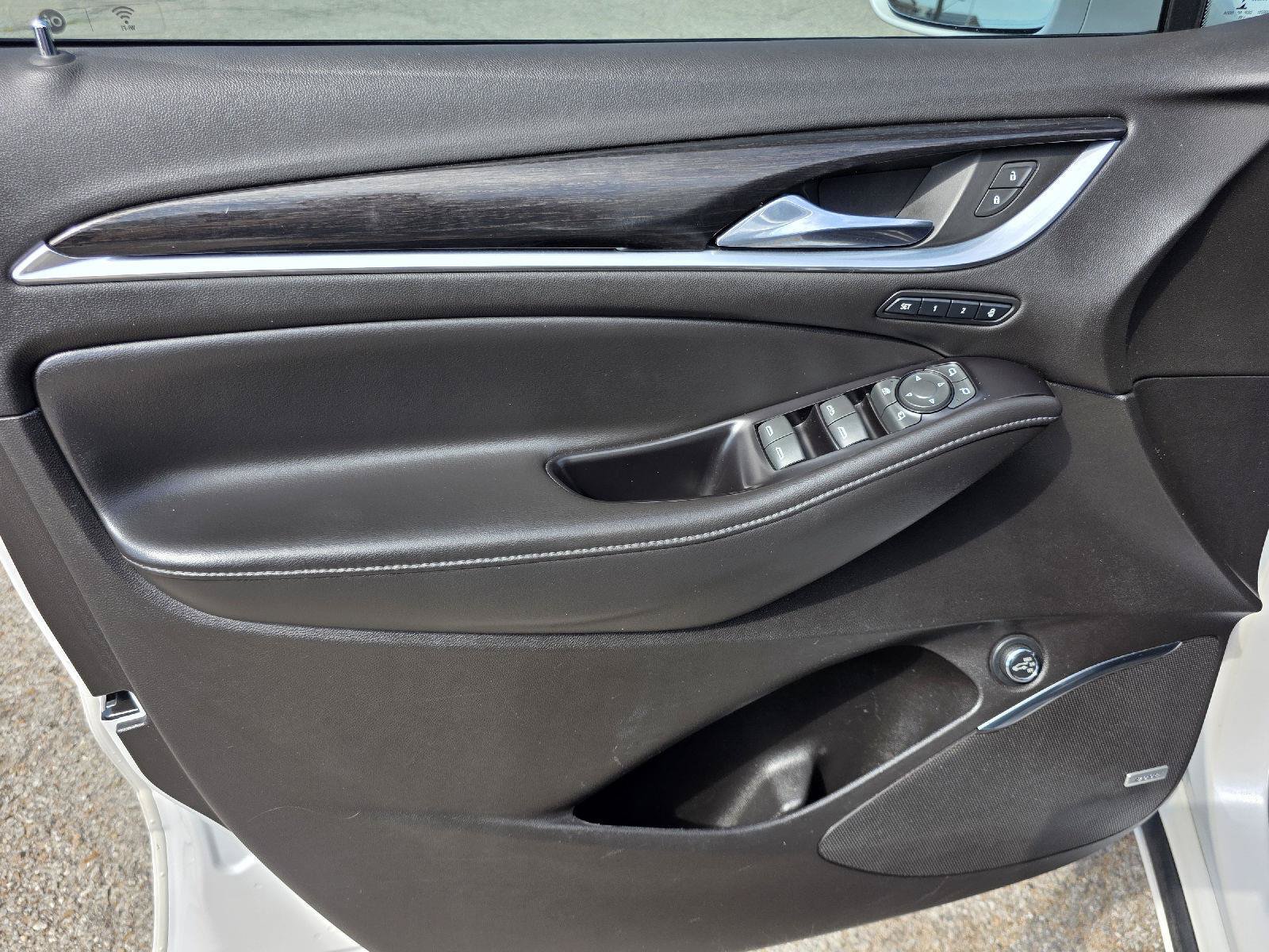 Used 2020 Buick Enclave Avenir w/ Avenir Technology Package FWD image 47