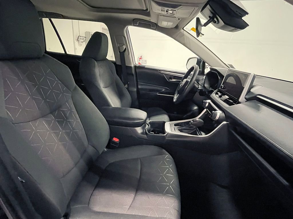 Used 2023 Toyota RAV4 XLE image 25