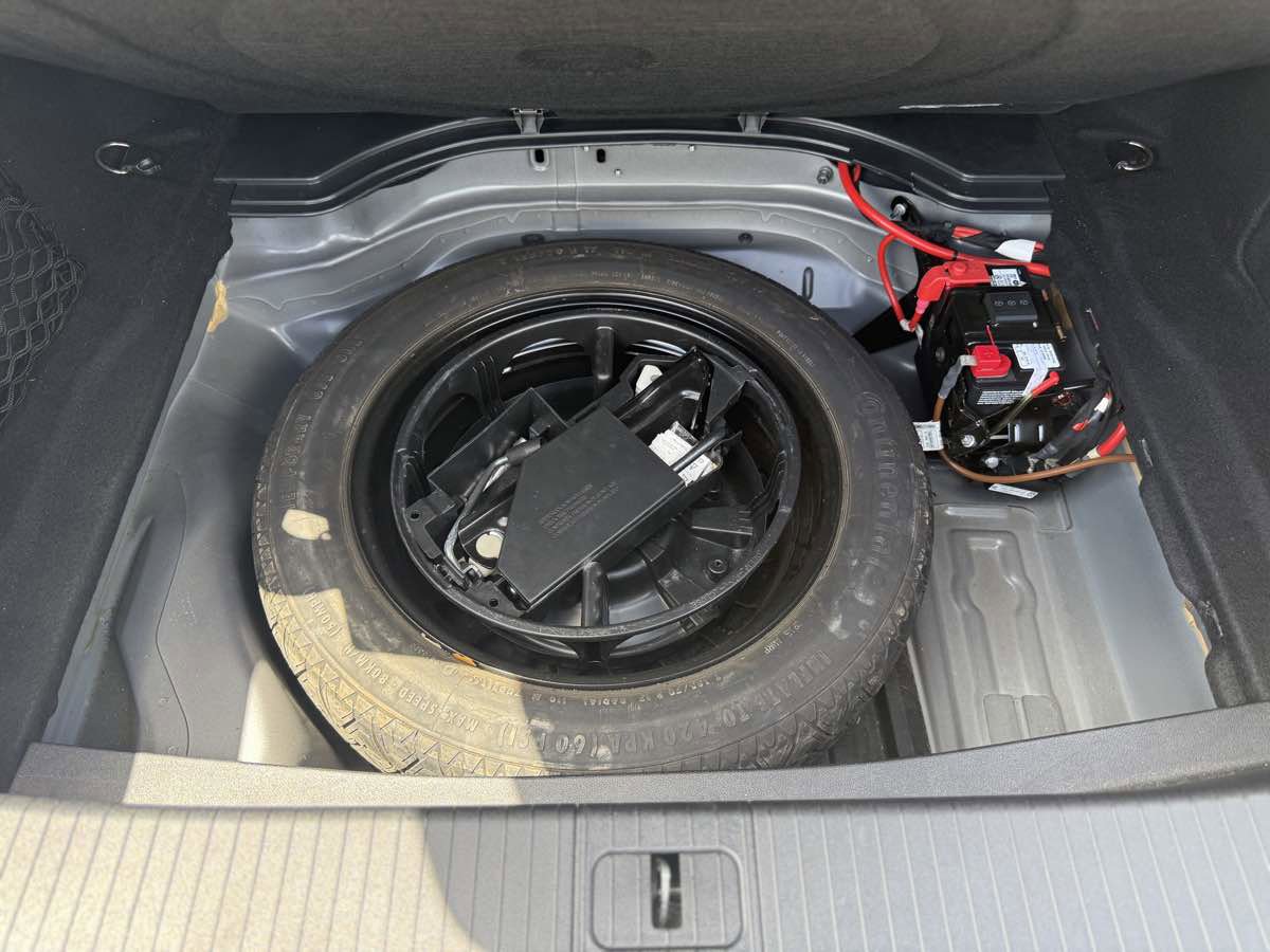 Used 2015 Mercedes-Benz E 350 4MATIC Sedan image 47