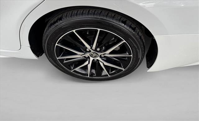 Used 2024 Toyota Camry SE FWD image 9