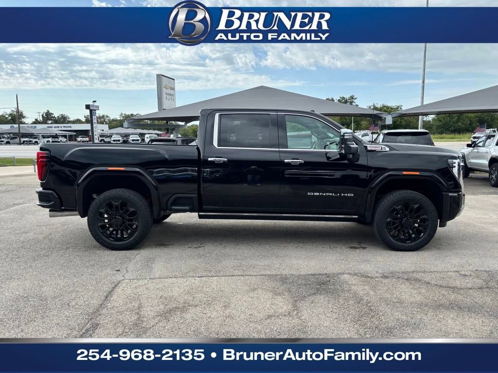 New 2025 GMC Sierra 2500 Denali w/ Denali Reserve Package image 4