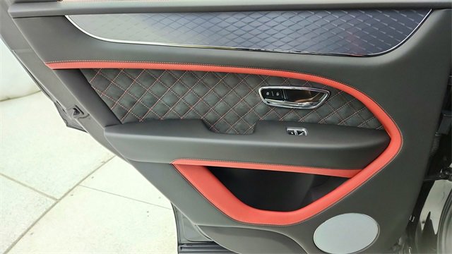 Used 2022 Bentley Bentayga Speed image 30
